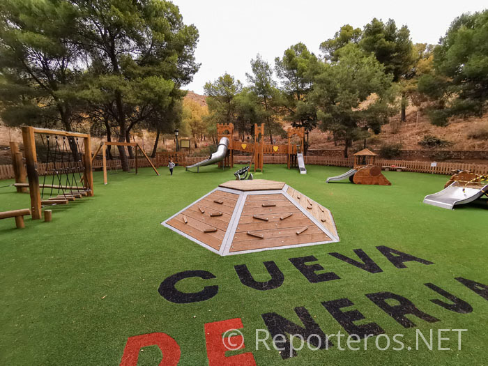 Parque infantil de la Cueva de Nerja Parque infantil de la Cueva de Nerja