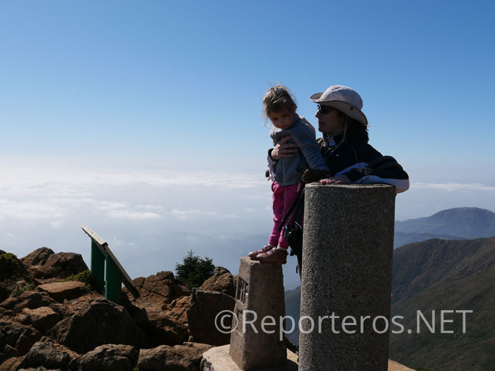 Vértice geodésico de Los Reales de Sierra Bermeja Vértice geodésico de Los Reales de Sierra Bermeja