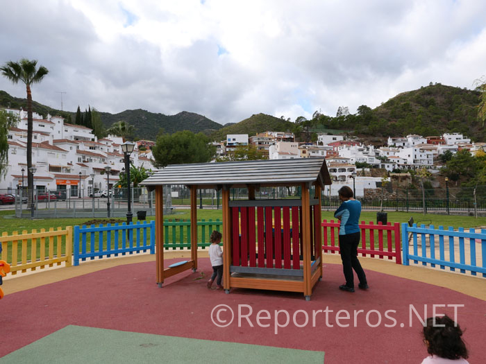 Parque infantil en Benahavís Parque infantil en Benahavís