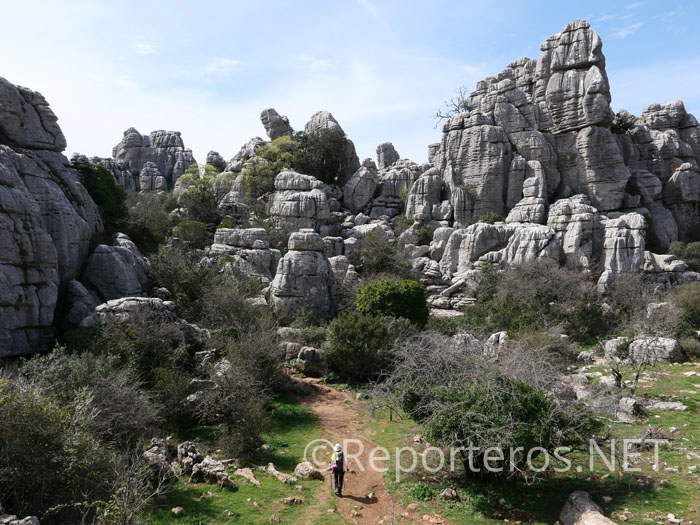 Aquí el sendero ya cambia de dirección para ir hacia el punto de comienzo de la ruta Aquí el sendero ya cambia de dirección para ir hacia el punto de comienzo de la ruta