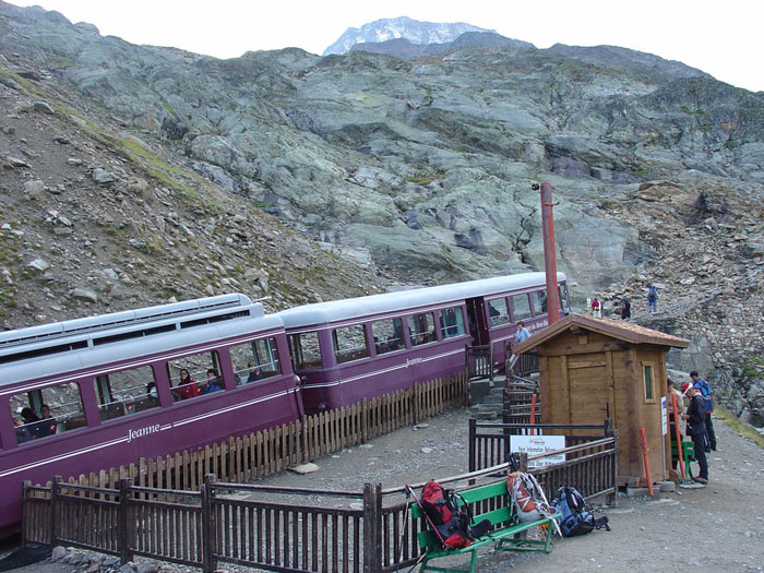 Tren cremallera del Nido de Águilas Tren cremallera del Nido de Águilas