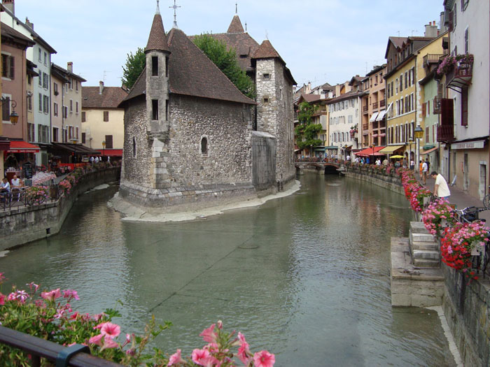Canales en Annecy Canales en Annecy
