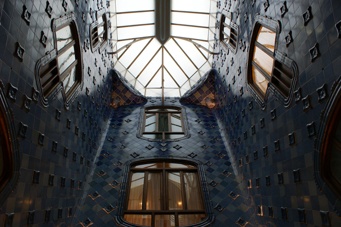 Patio de luces en Casa Batlló Patio de luces en Casa Batlló