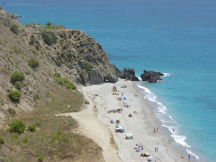 Una de las playas de Maro Una de las playas de Maro