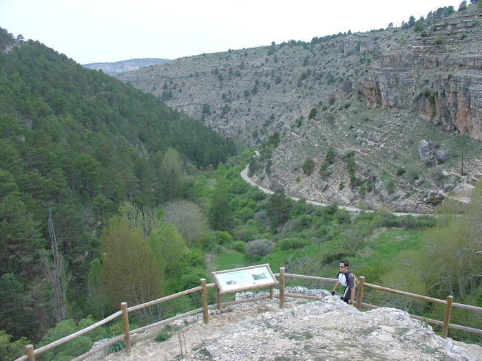 Sendero del mirador sobre la Cascada Sendero del mirador sobre la Cascada