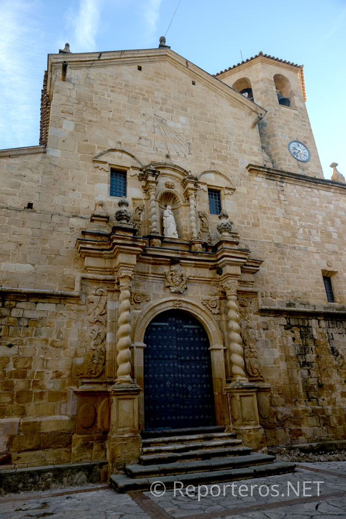 Iglesia de San Bartolomé. Foto de Pablo Ibáñez. Cortesía de Turismo de Matarraña Iglesia de San Bartolomé. Foto de Pablo Ibáñez. Cortesía de Turismo de Matarraña