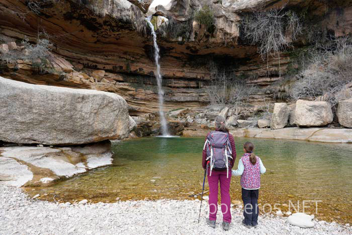 El Salto de la Portellada lo conforman las aguas del río Tastavins El Salto de la Portellada lo conforman las aguas del río Tastavins