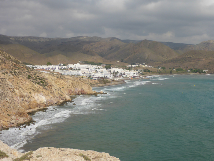 La población de Las Negras desde el sendero de La Molata La población de Las Negras desde el sendero de La Molata