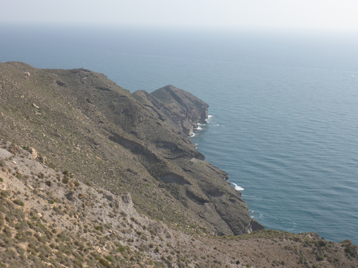 Punta de Los Muertos desde la Mesa de Roldán Punta de Los Muertos desde la Mesa de Roldán