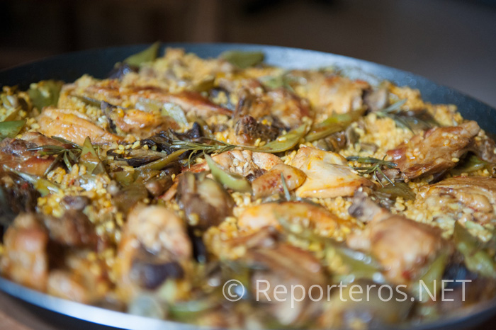 Típico arroz con conejo Típico arroz con conejo