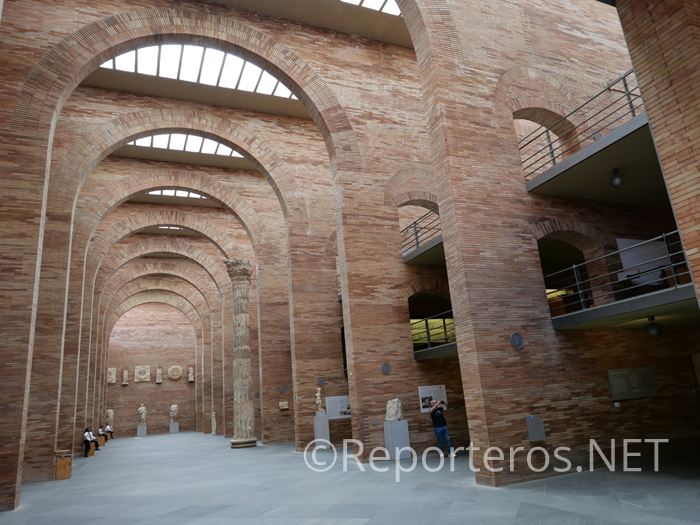La planta baja del Museo Romano está dedicada a los espectáculos públicos La planta baja del Museo Romano está dedicada a los espectáculos públicos