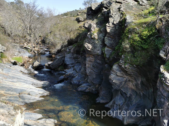 De nuevo llegamos al río De nuevo llegamos al río