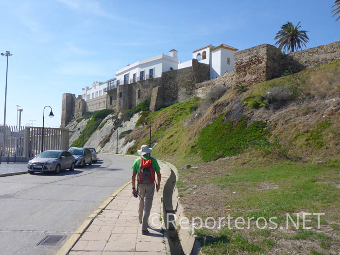 Entramos a Tarifa por el Castillo de Guzmán El Bueno Entramos a Tarifa por el Castillo de Guzmán El Bueno