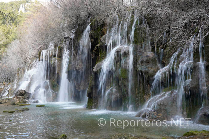 Panorámica de las cascadas del río Cuervo, cerca del nacimiento
