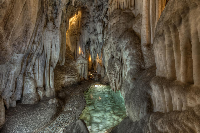 Gruta de las Maravillas. Foto: Rafael Asquith - Love The Frame. Foto propiedad de Ayto de Aracena Gruta de las Maravillas. Foto: Rafael Asquith - Love The Frame. Foto propiedad de Ayto de Aracena
