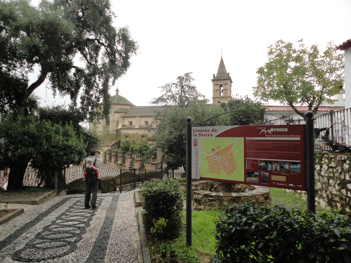 Llegamos a Linares de la Sierra Llegamos a Linares de la Sierra