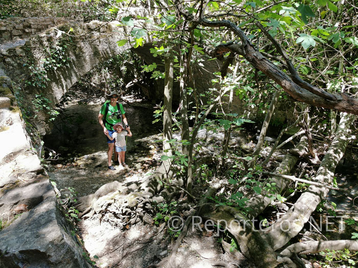 Puente romano del Arroyo Bocaleones Puente romano del Arroyo Bocaleones