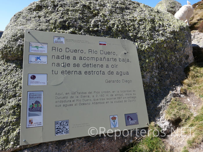 Placa instalada en el nacimiento del Río Duero Placa instalada en el nacimiento del Río Duero