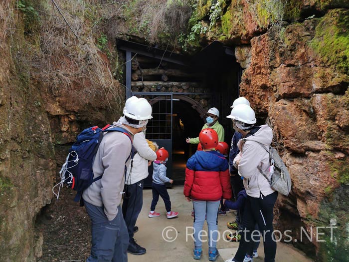 Entrada al viejo polvorín Entrada al viejo polvorín