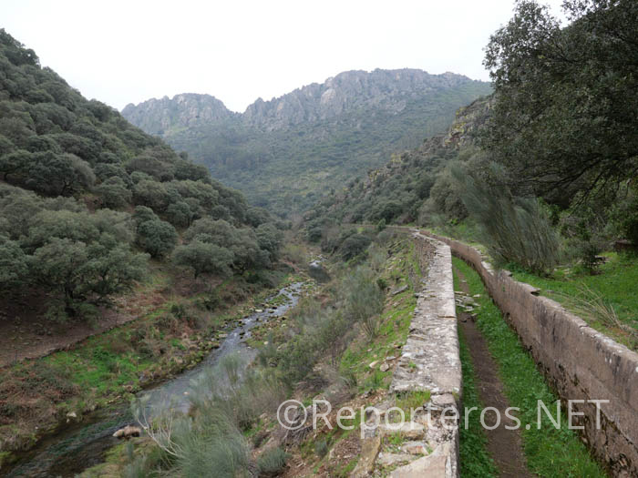 El canal es muy cómodo para andar El canal es muy cómodo para andar